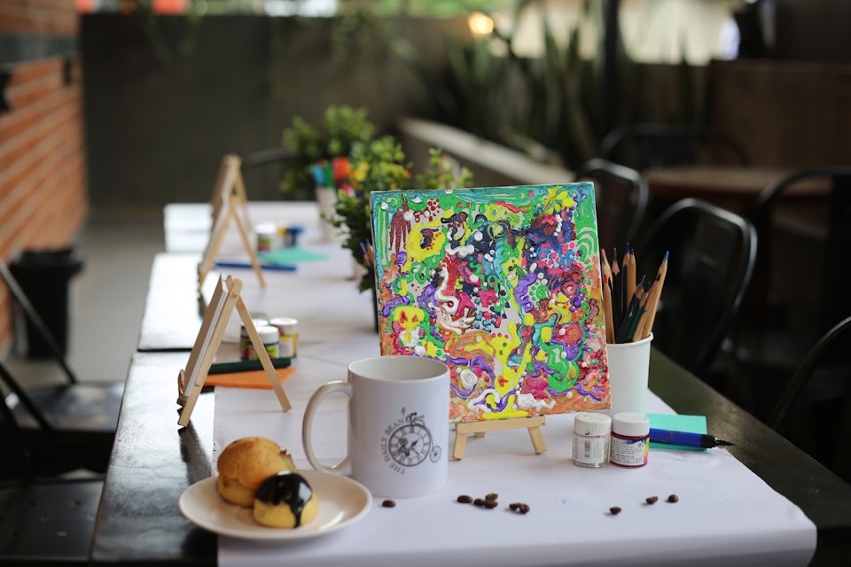 Sip and Paint at Dailybean Café